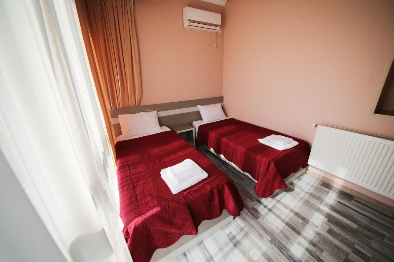 Hotel Tamari Koetaisi Buitenkant foto