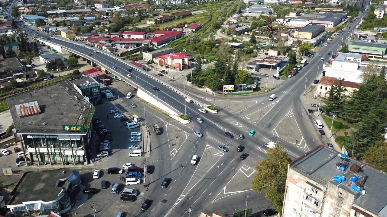 Hotel Tamari Koetaisi Buitenkant foto